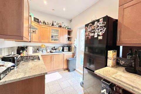 2 bedroom flat for sale, London W9