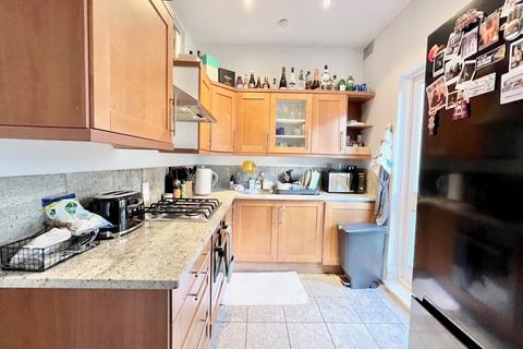 2 bedroom flat for sale, London W9