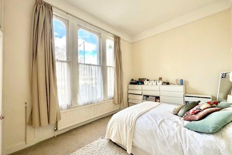 1 bedroom apartment to rent, Listergate, 315 Upper Richmond Road, London, SW15