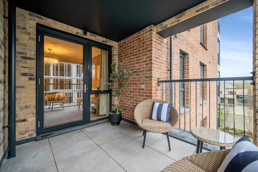 Canalside Quarter, balcony