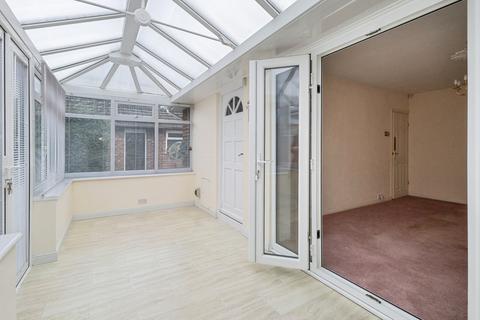 2 bedroom bungalow for sale, Ashbrook Close, Denton, Manchester, Greater Manchester, M34