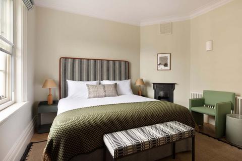 2 bedroom property to rent, Harley Street