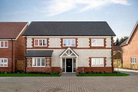 5 bedroom detached house for sale, at St George's Place, Reydon IP18