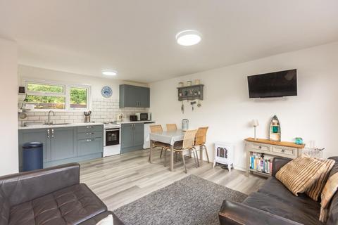 2 bedroom chalet for sale, Summercliffe, Caswell