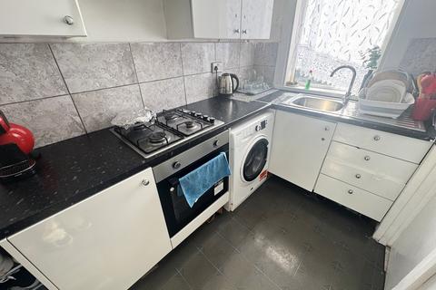 2 bedroom property for sale, Conway Place, Leeds, LS8