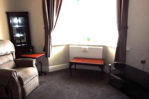 3 bedroom semi-detached house for sale, Lundhill Road, Wombwell S73