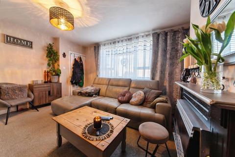 3 bedroom semi-detached house for sale, Jubilee Grove, Sleaford