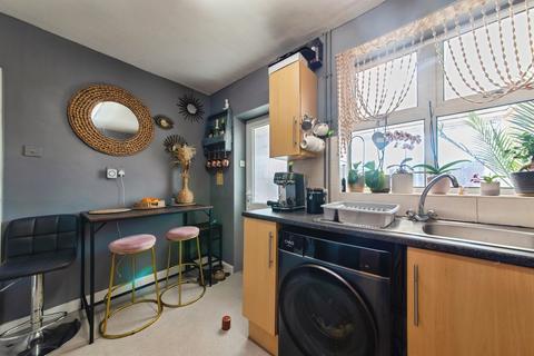 3 bedroom semi-detached house for sale, Jubilee Grove, Sleaford