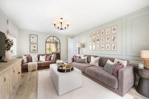 5 bedroom detached house for sale, at St George's Place, Reydon IP18