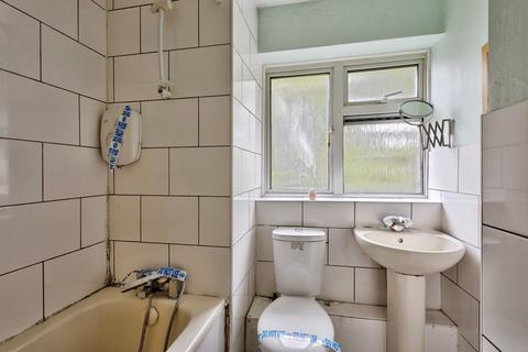undefined, Chalcombe Avenue, Northampton