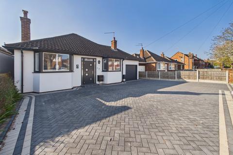 2 bedroom bungalow for sale, Comer Road, Worcester, Worcestershire, WR2