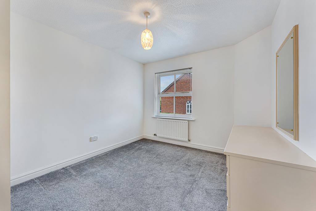 28 KINGSBURY CLOSE-29.jpg