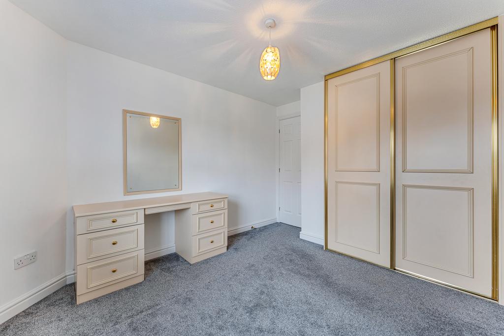 28 KINGSBURY CLOSE-30.jpg