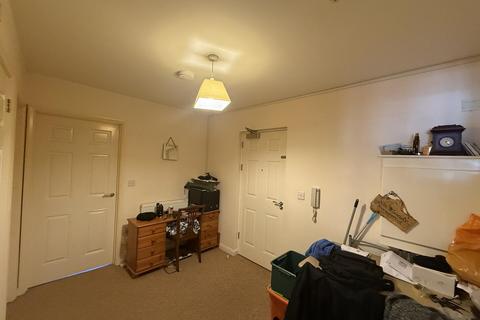 2 bedroom apartment for sale, Newport Road, Cowes