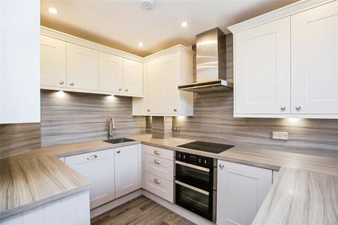 2 bedroom flat for sale, Beestonley Lane, Barkisland, Halifax, West Yorkshire, HX4
