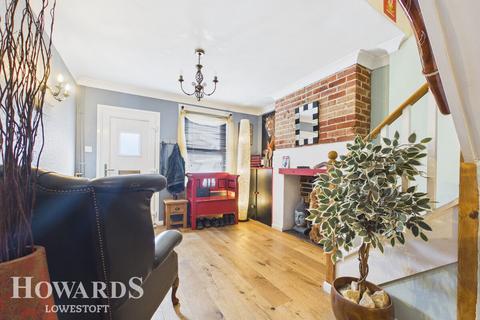 2 bedroom terraced house for sale, St Johns Road, Lowestoft