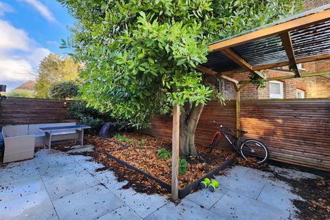 undefined, Creffield Road, London, W5
