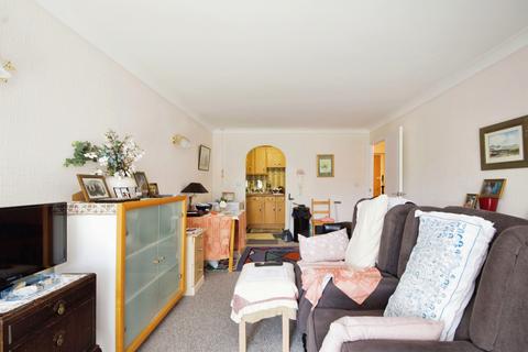 1 bedroom flat for sale, Friern Park, London, N12