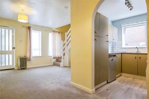 1 bedroom terraced house to rent, Beaconsfield Way, Reading RG6