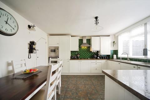 3 bedroom terraced house for sale, Crocus Field, Barnet, EN5