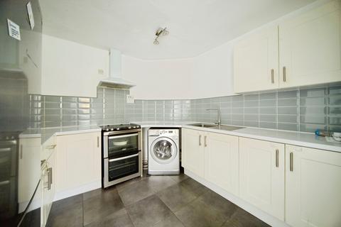 2 bedroom flat for sale, Woodside Park Road, London, N12