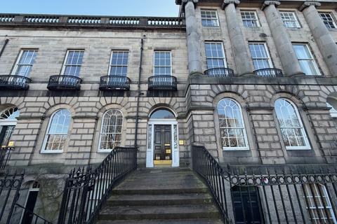 2 bedroom flat to rent, Royal Terrace, New Town, Edinburgh, EH7
