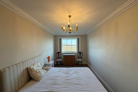 2 bedroom flat to rent, Royal Terrace, New Town, Edinburgh, EH7