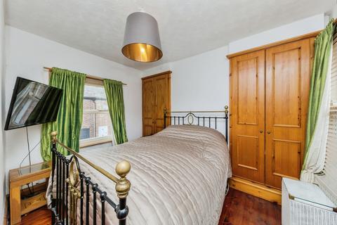 2 bedroom end of terrace house for sale, Bridge Street, Macclesfield, Cheshire, SK11