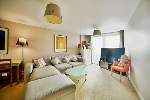 1 bedroom flat for sale, Neasden Lane, LONDON, London, NW10