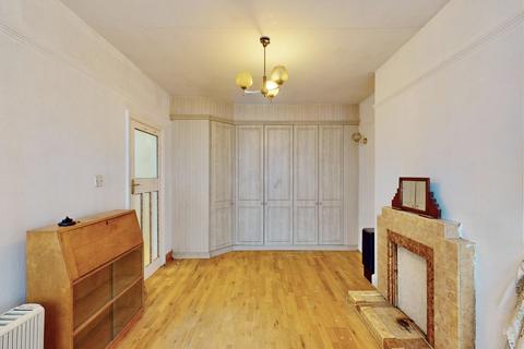 undefined, Eton Avenue, Wembley HA0