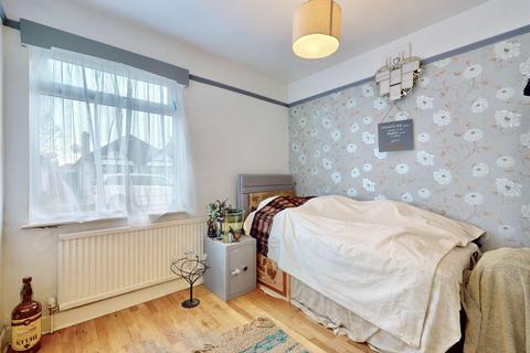 3 bedroom bungalow for sale, Eton Avenue, Wembley HA0