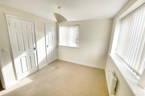 2 bedroom flat for sale, Pine Close, Market Drayton, Shropshire, TF9