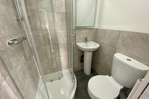 2 bedroom terraced house to rent, Dunstan Street, Bolton