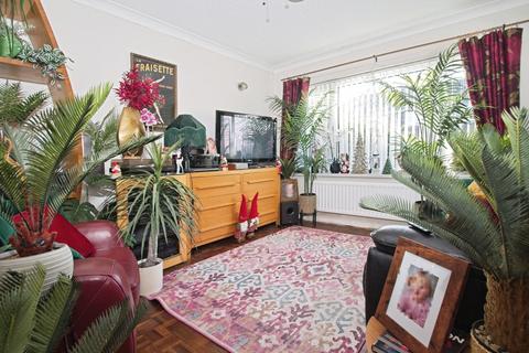undefined, Bryn Pinwydden, Cardiff, CF23