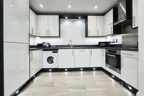 2 bedroom apartment for sale, Heron Way, Maidenhead, Berkshire