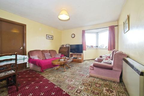 undefined, Coed Edeyrn, Llanedeyrn, Cardiff, CF23
