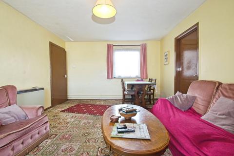 undefined, Coed Edeyrn, Llanedeyrn, Cardiff, CF23