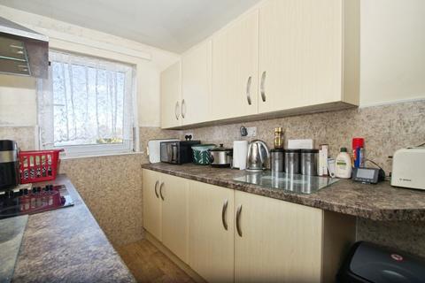 undefined, Coed Edeyrn, Llanedeyrn, Cardiff, CF23