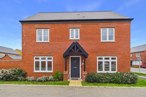 3 bedroom semi-detached house for sale, Halfren Drive, Twigworth, Gloucester