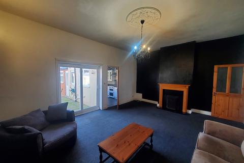 2 bedroom terraced house to rent, Rosedale Street, Sunderland SR1