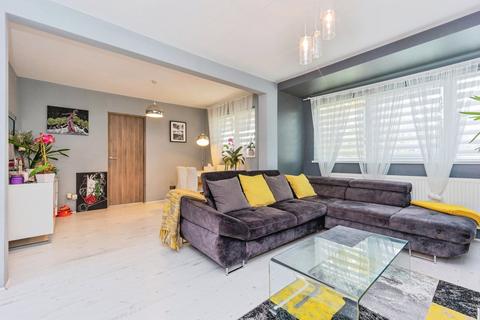 3 bedroom end of terrace house for sale, Parklands Road, Manchester, Greater Manchester, M23
