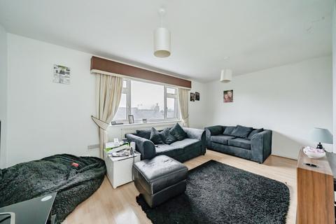 2 bedroom flat for sale, West Hyde, LYMM, Cheshire, WA13