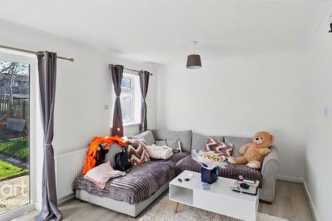 3 bedroom end of terrace house for sale, Watergall, Bretton