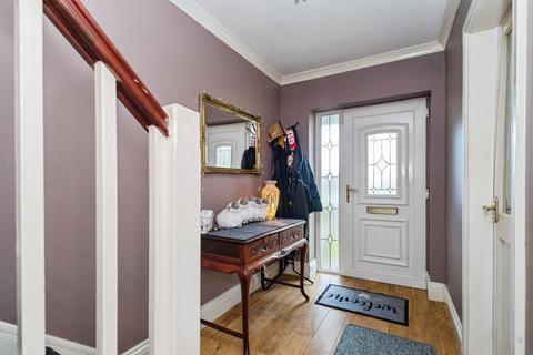 3 bedroom detached house for sale, Fawns Keep, Stalybridge, Greater Manchester, SK15