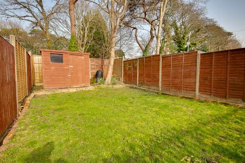 SHOLING! NO FORWARD CHAIN! BLANK CANVASS! A MUST SEE!