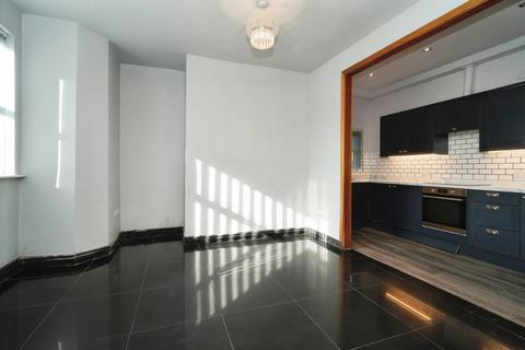 1 bedroom flat for sale, Bury Old Road, Salford, Greater Manchester, M7