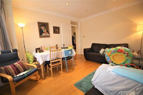2 bedroom flat to rent, Heronsgate, Edgware, Greater London, HA8
