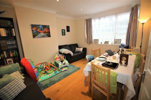 2 bedroom flat to rent, Heronsgate, Edgware, Greater London, HA8