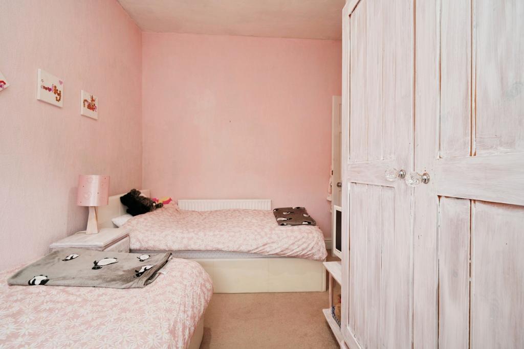 Bed 2