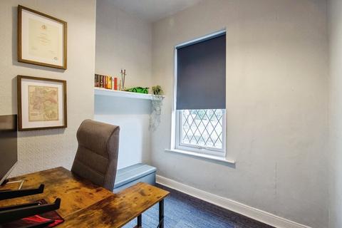 3 bedroom detached house for sale, The Green, Ossett, West Yorkshire, WF5
